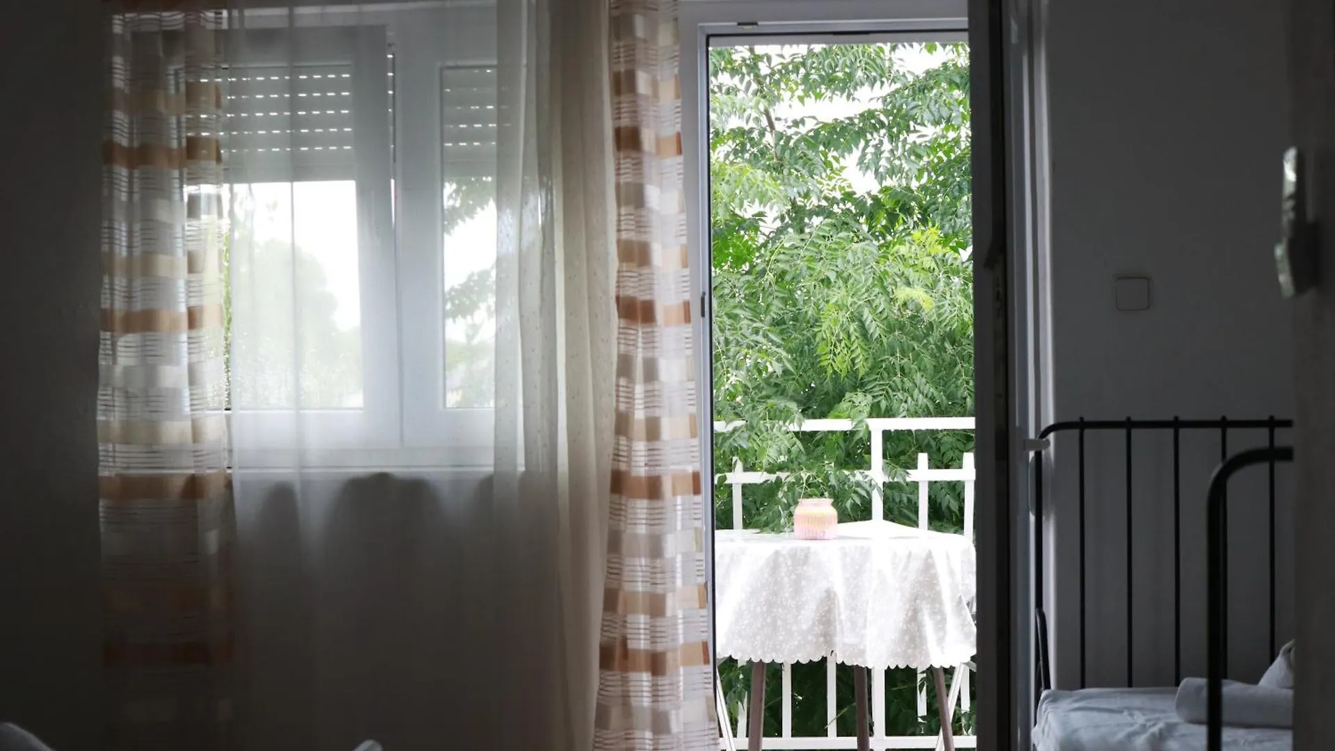 Apartments Mrdan Seget Vranjica