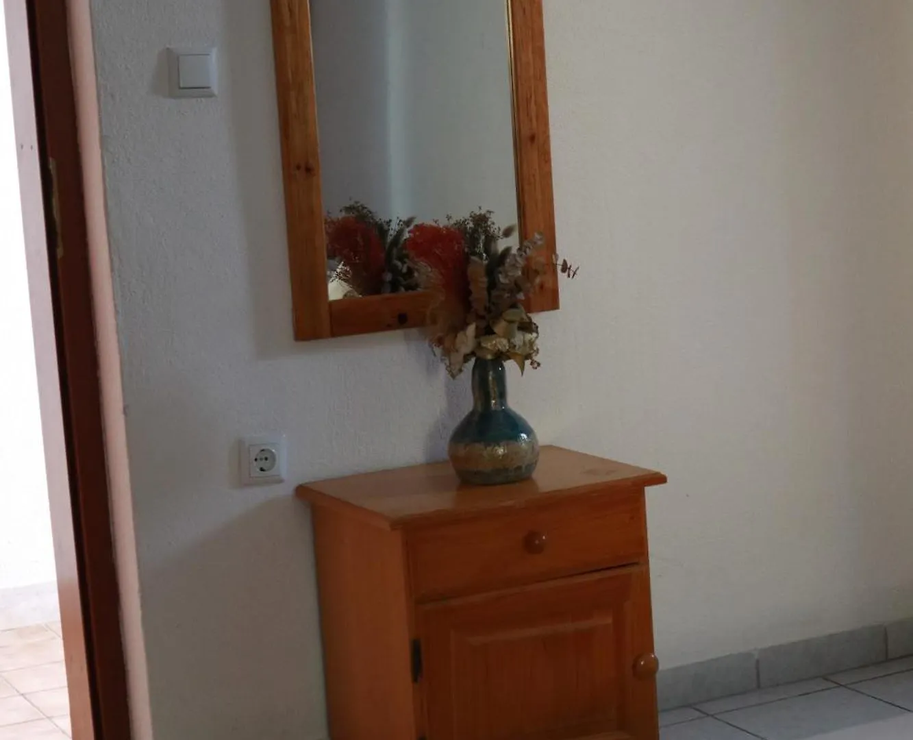 Apartments Mrdan Seget Vranjica